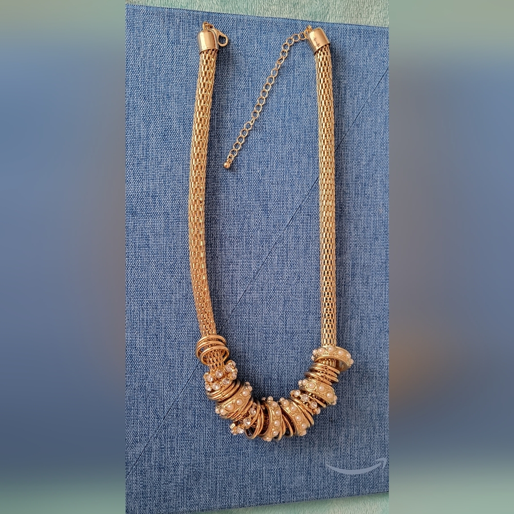 1980's Vintage EUC Gold Mesh Necklace with Pearls and Rhinestones. 17-21 in.